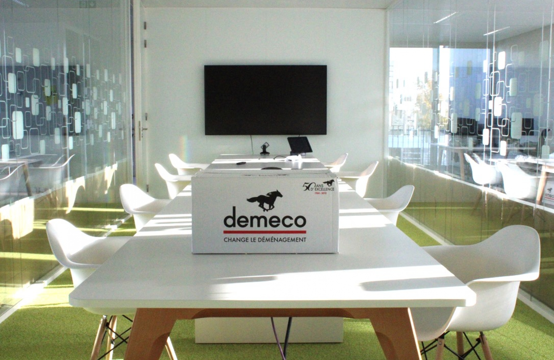 Entreprise de Déménagement Demena, 5 agences dans le 28, 91 et 78